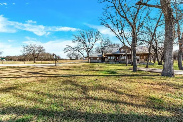 $765,000 | 131 County Road 4680, Boyd, TX 76023