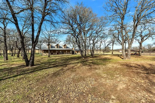 $765,000 | 131 County Road 4680, Boyd, TX 76023