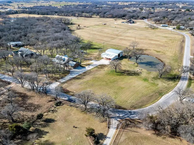 $765,000 | 131 County Road 4680, Boyd, TX 76023