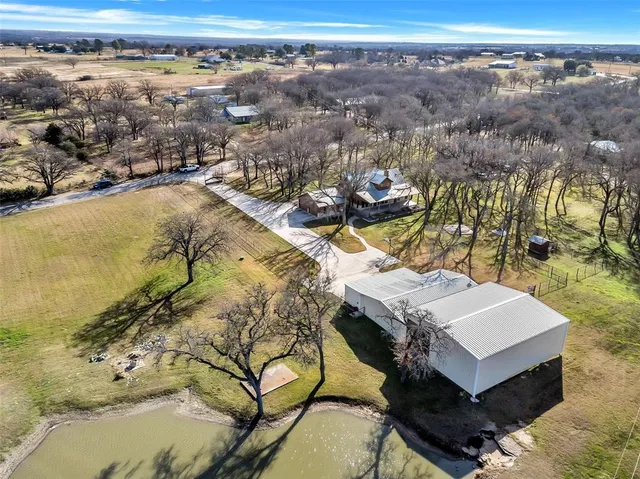 $765,000 | 131 County Road 4680, Boyd, TX 76023