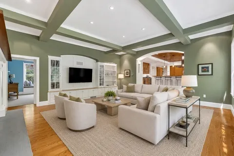 $5,250,000 | 10 Chandler Circle, Weston, MA 02493