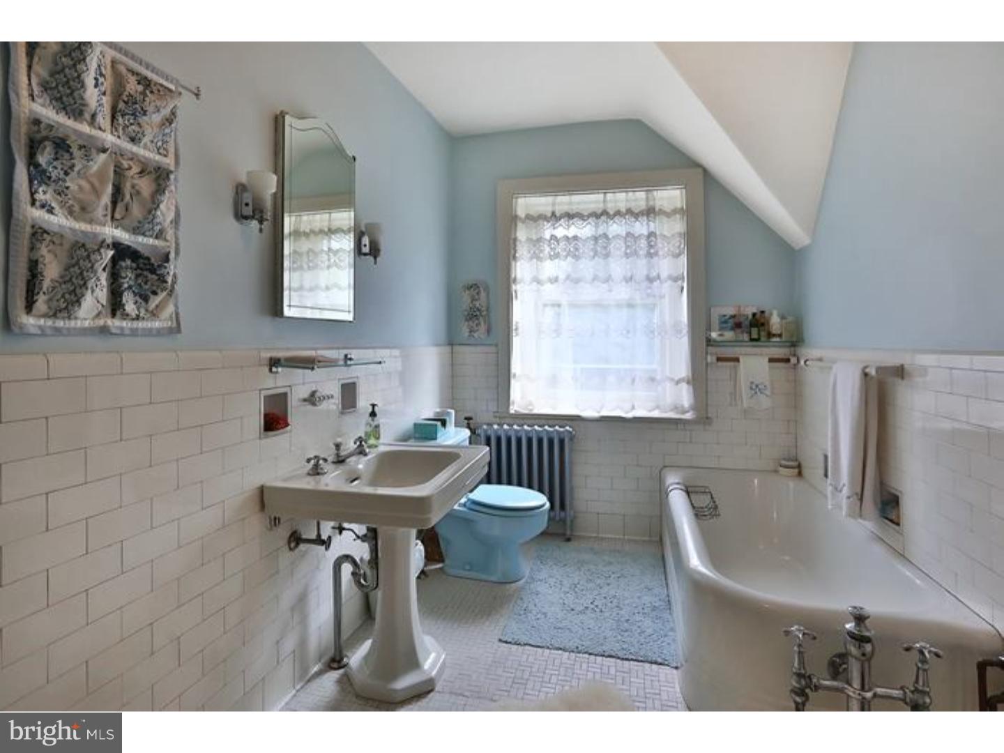 232 Pelham Road Philadelphia, PA 19119 - Photo 18 of 24