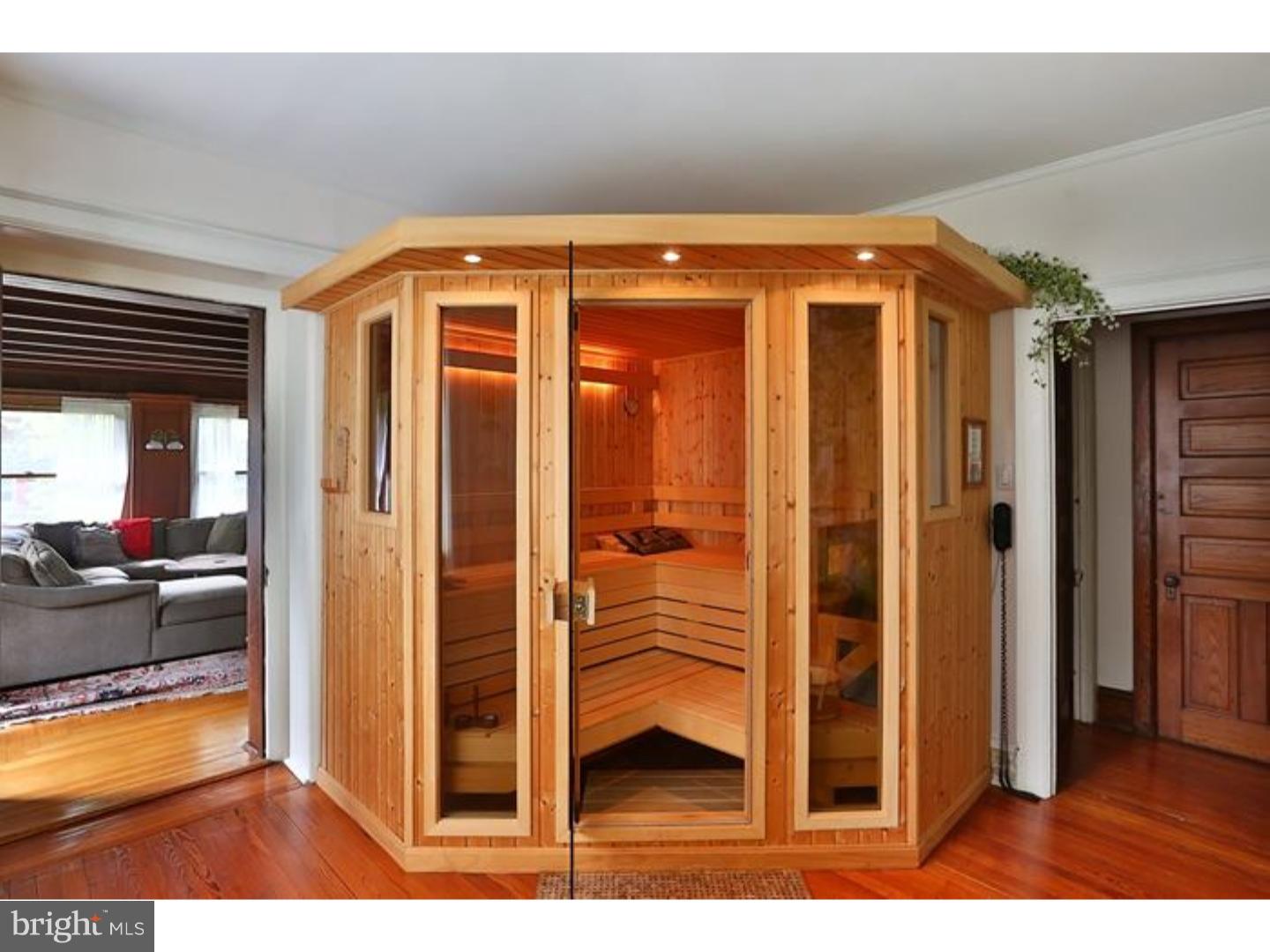 232 Pelham Road Philadelphia, PA 19119 - Photo 20 of 24