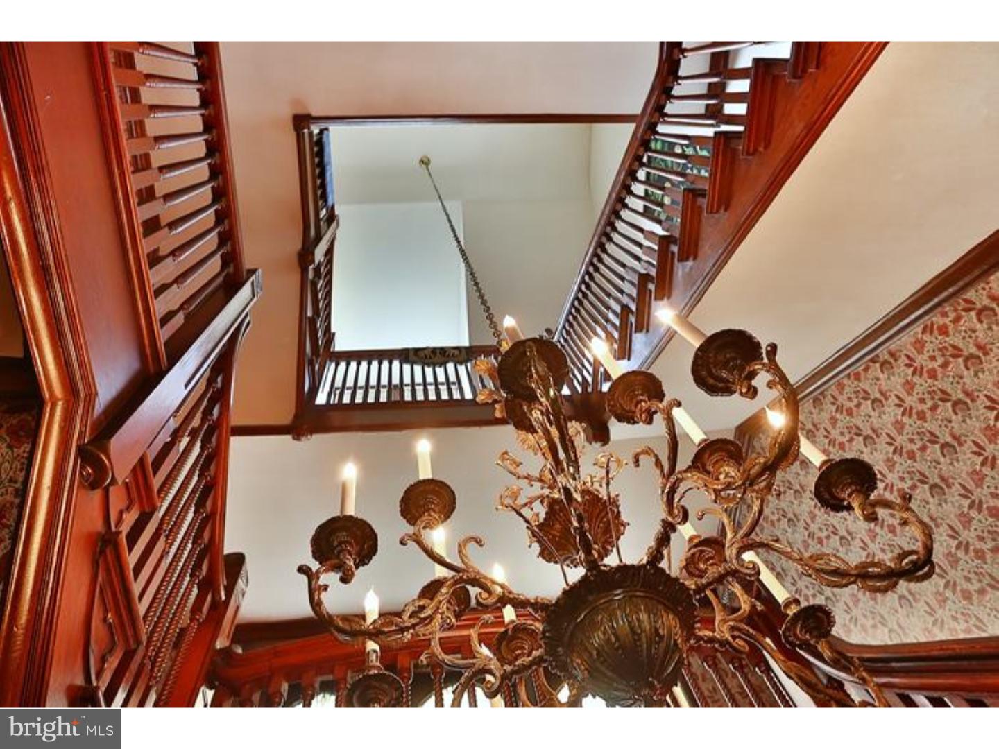 232 Pelham Road Philadelphia, PA 19119 - Photo 8 of 24