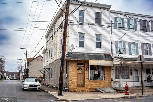$99,500 | 333 North Vine Street, Mount Carmel, PA 17851