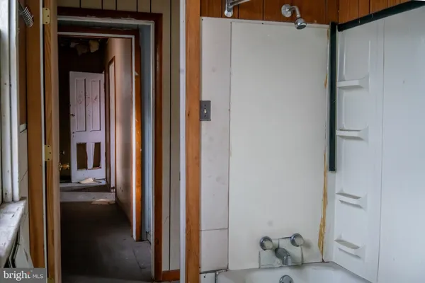 $99,500 | 333 North Vine Street, Mount Carmel, PA 17851