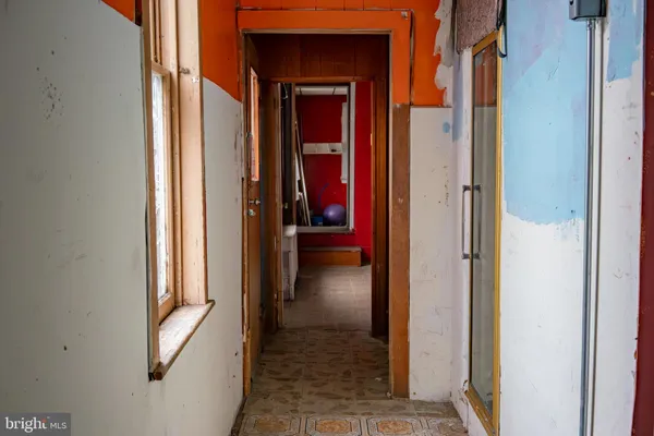 $99,500 | 333 North Vine Street, Mount Carmel, PA 17851