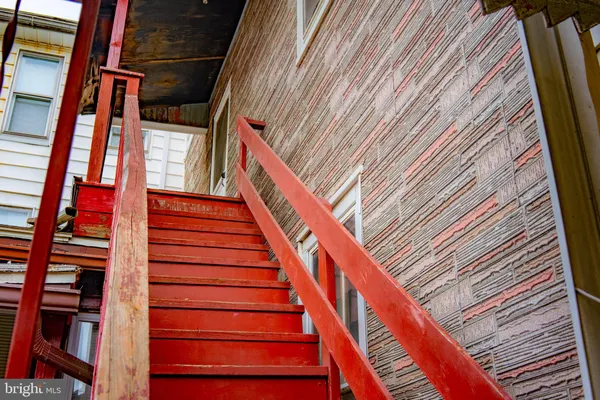 $99,500 | 333 North Vine Street, Mount Carmel, PA 17851