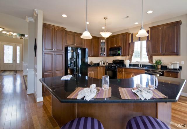 2615 Pioneer Road Bethlehem, PA 18017 - Photo 8 of 14 Gallery Image 8