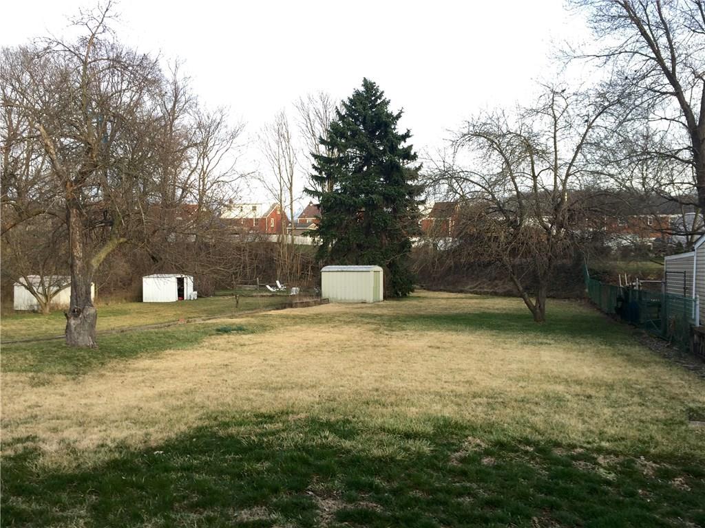 587 River Ridge Road McKeesport, PA 15133 - Photo 11 of 11 View of yard