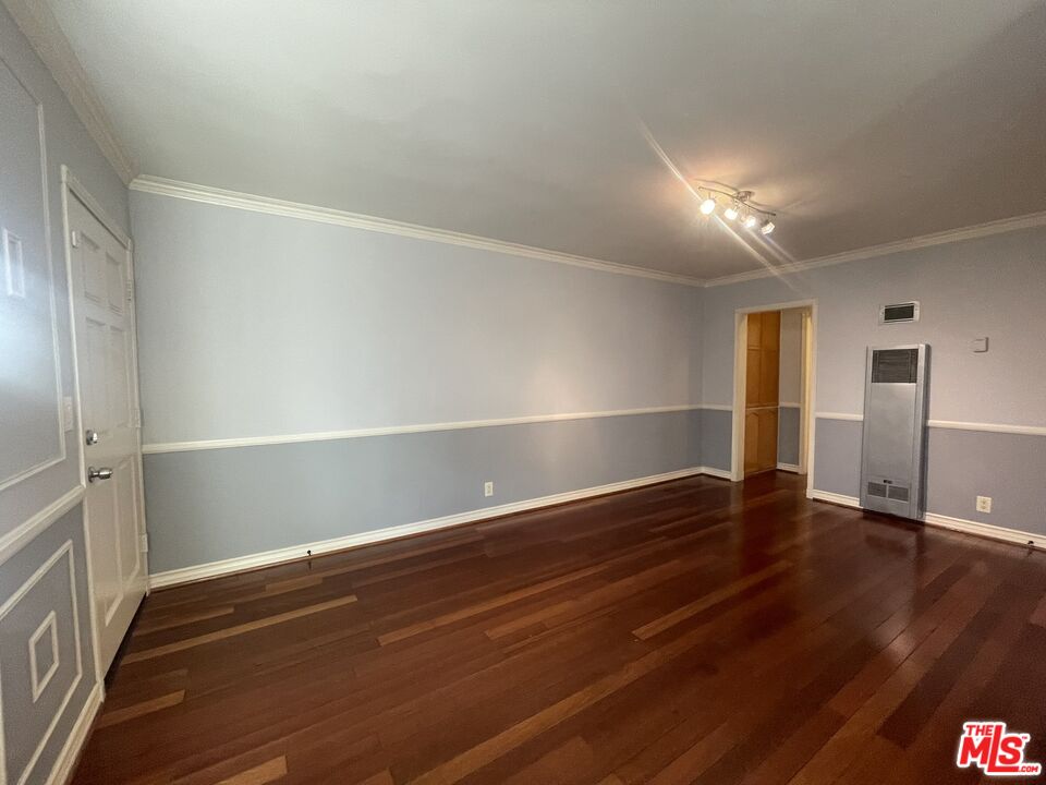 1126 North Formosa Ave