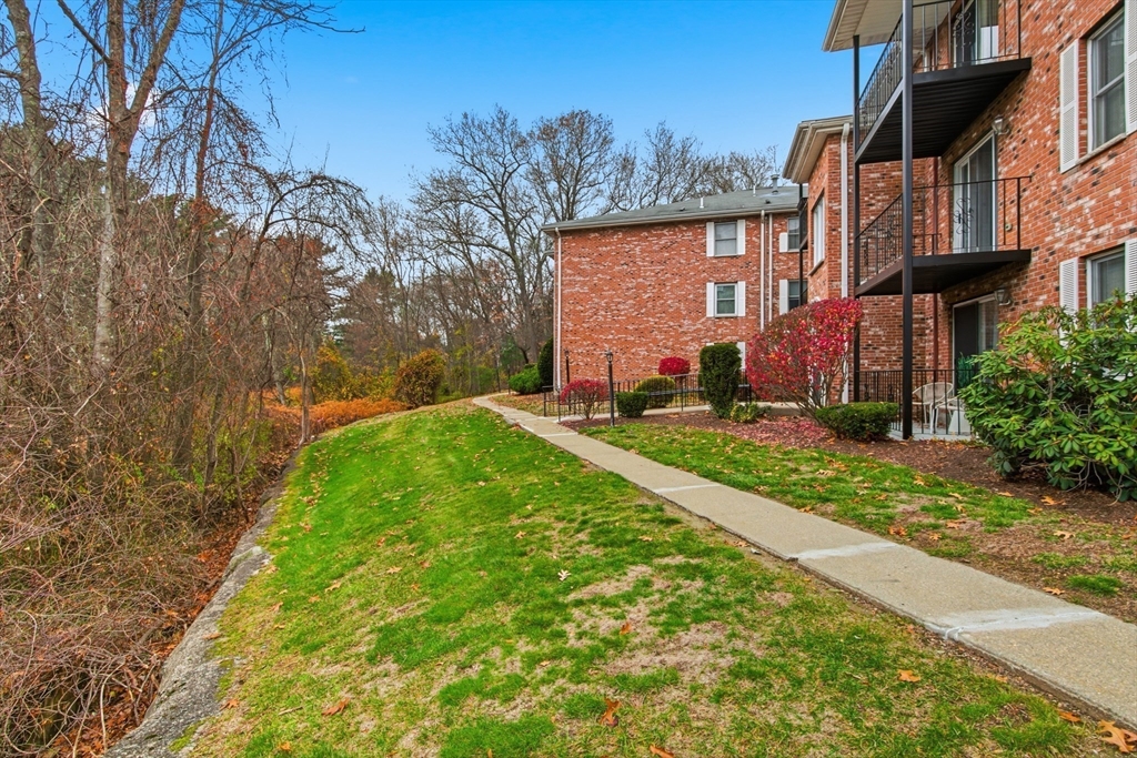 356 Neponset Street, Unit E Canton, MA 02021 - Photo 19 of 22