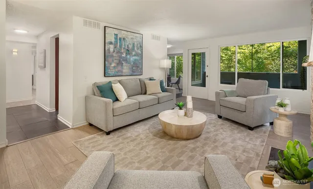 $399,950 | 17417 Ashworth Avenue North, Unit 203, Shoreline, WA 98133