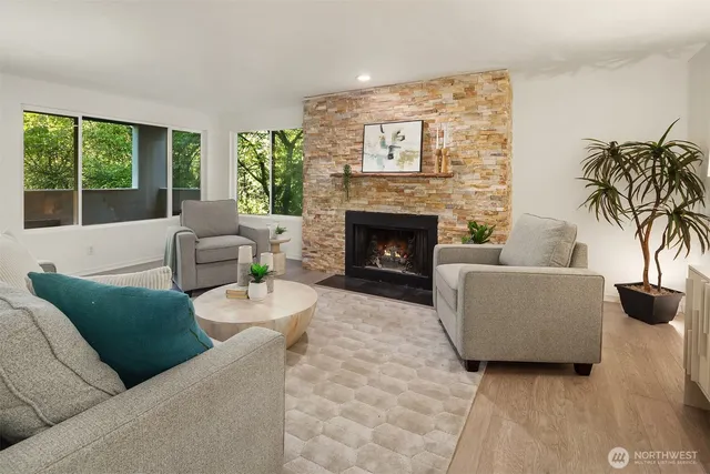 $399,950 | 17417 Ashworth Avenue North, Unit 203, Shoreline, WA 98133