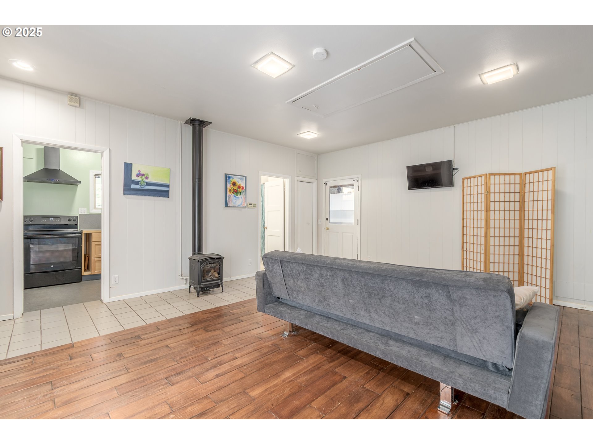 4451 Dillard Road Eugene, OR 97405 - Photo 20 of 48 Gallery Image 20