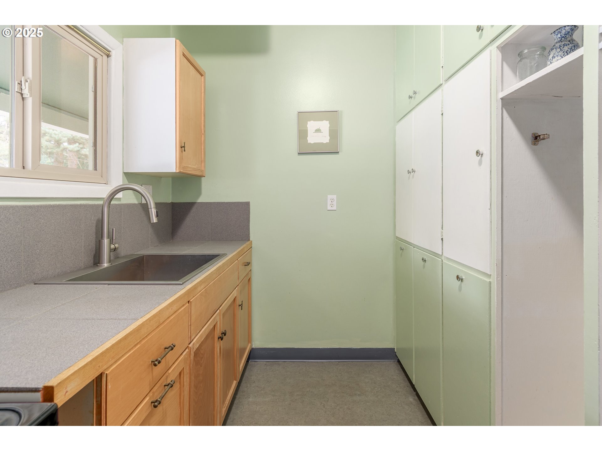 4451 Dillard Road Eugene, OR 97405 - Photo 23 of 48 Gallery Image 23