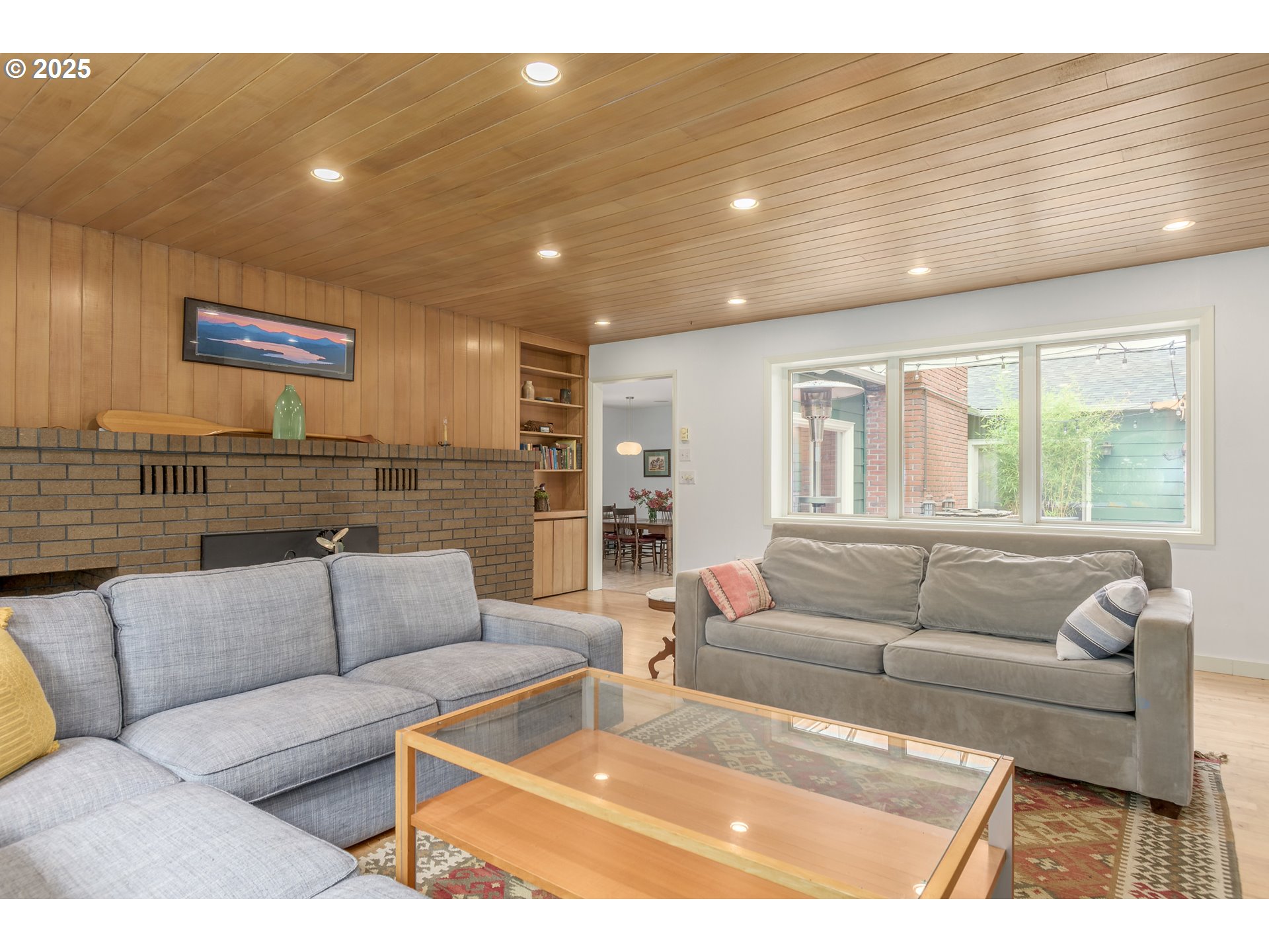 4451 Dillard Road Eugene, OR 97405 - Photo 3 of 48 Gallery Image 3