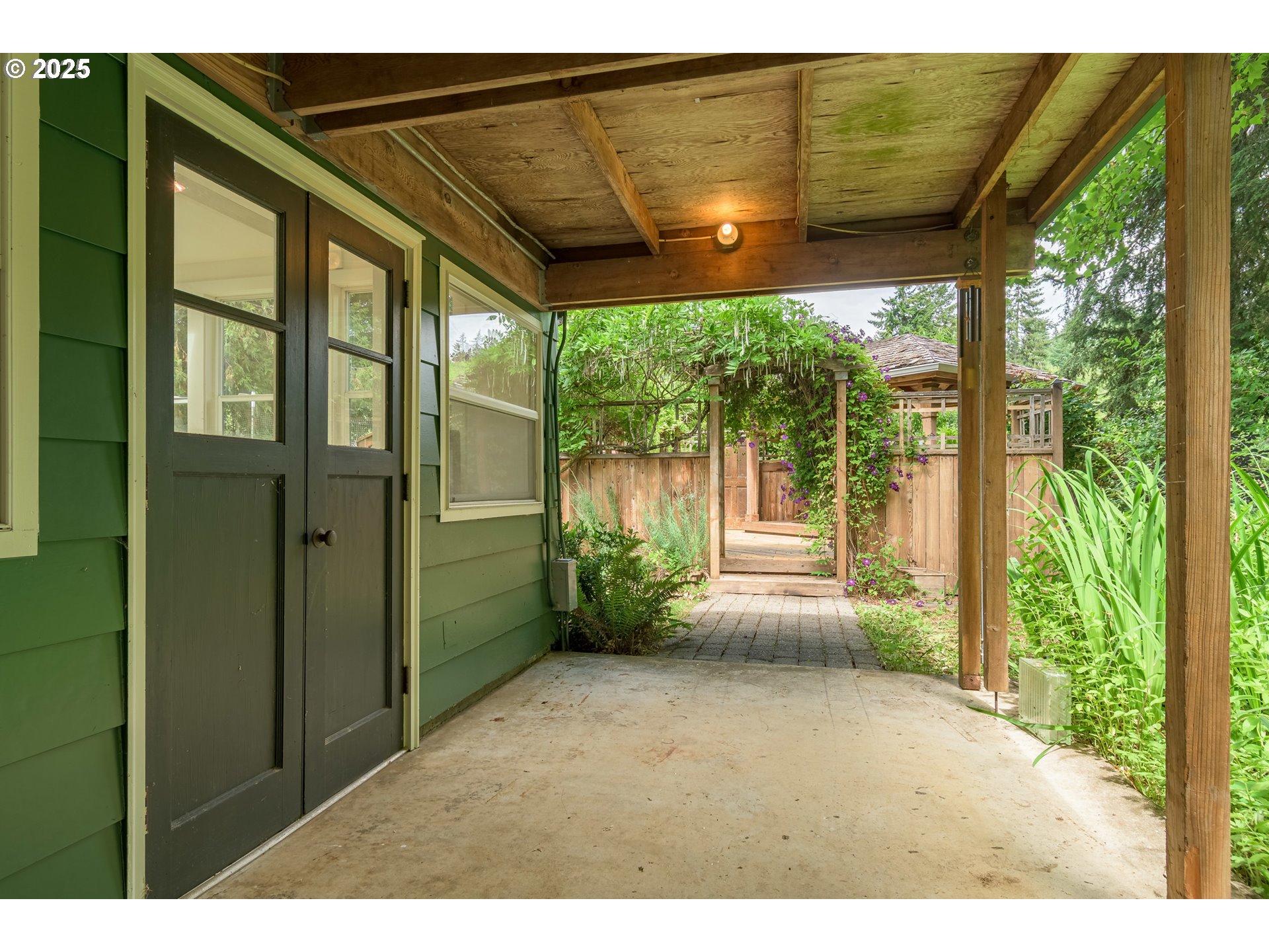 4451 Dillard Road Eugene, OR 97405 - Photo 33 of 48 Gallery Image 33
