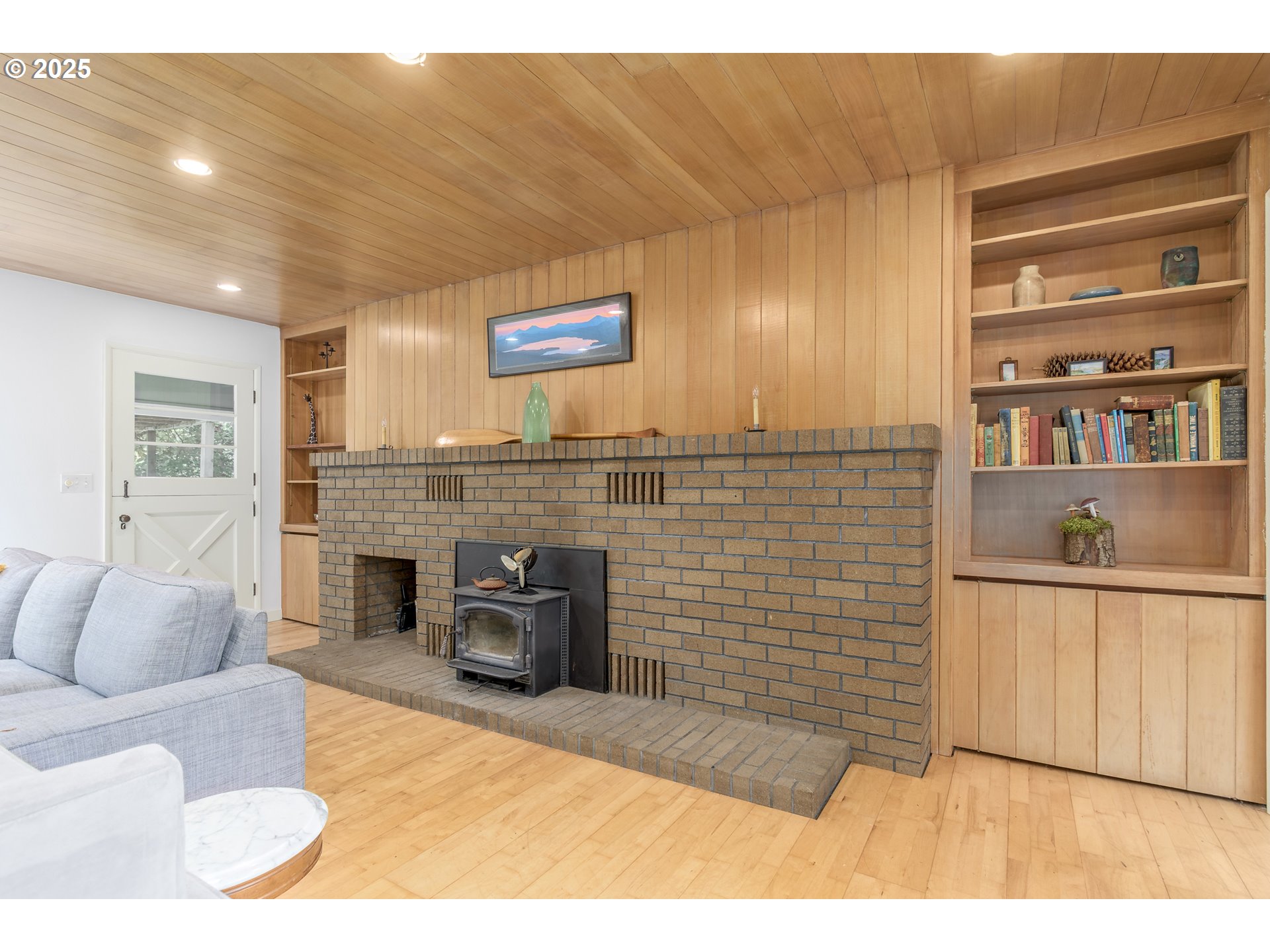4451 Dillard Road Eugene, OR 97405 - Photo 4 of 48 Gallery Image 4