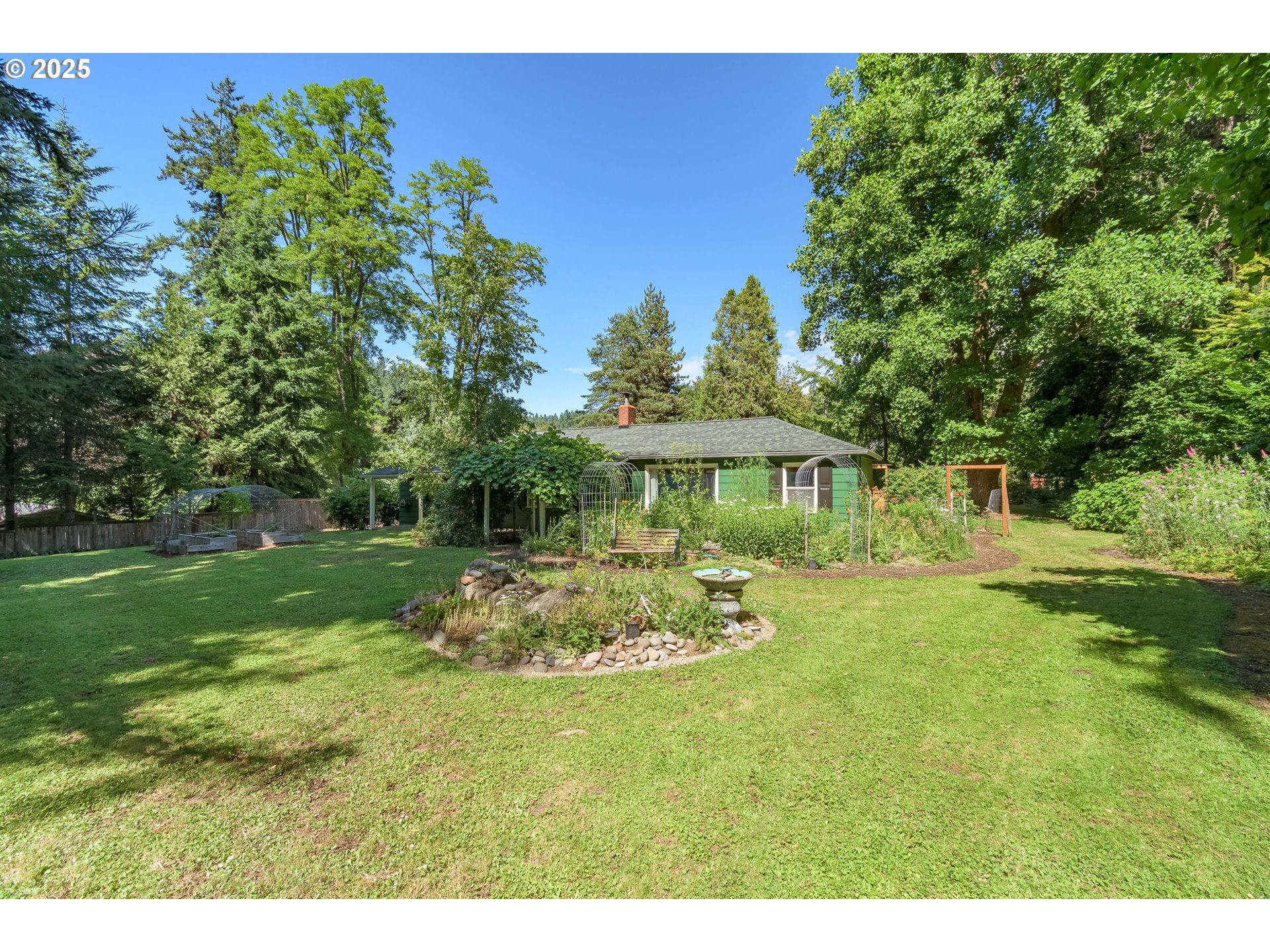 4451 Dillard Road Eugene, OR 97405 - Photo 45 of 48 Gallery Image 45