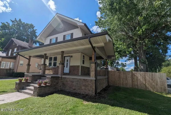 $260,000 | 2802 West Cumberland Avenue, Middlesboro, KY 40965