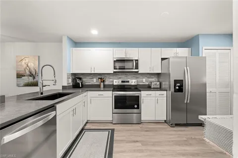 $259,900 | 11921 Seabreeze Cove Lane, Unit 210, Fort Myers, FL 33908