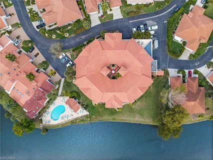 $259,900 | 11921 Seabreeze Cove Lane, Unit 210, Fort Myers, FL 33908