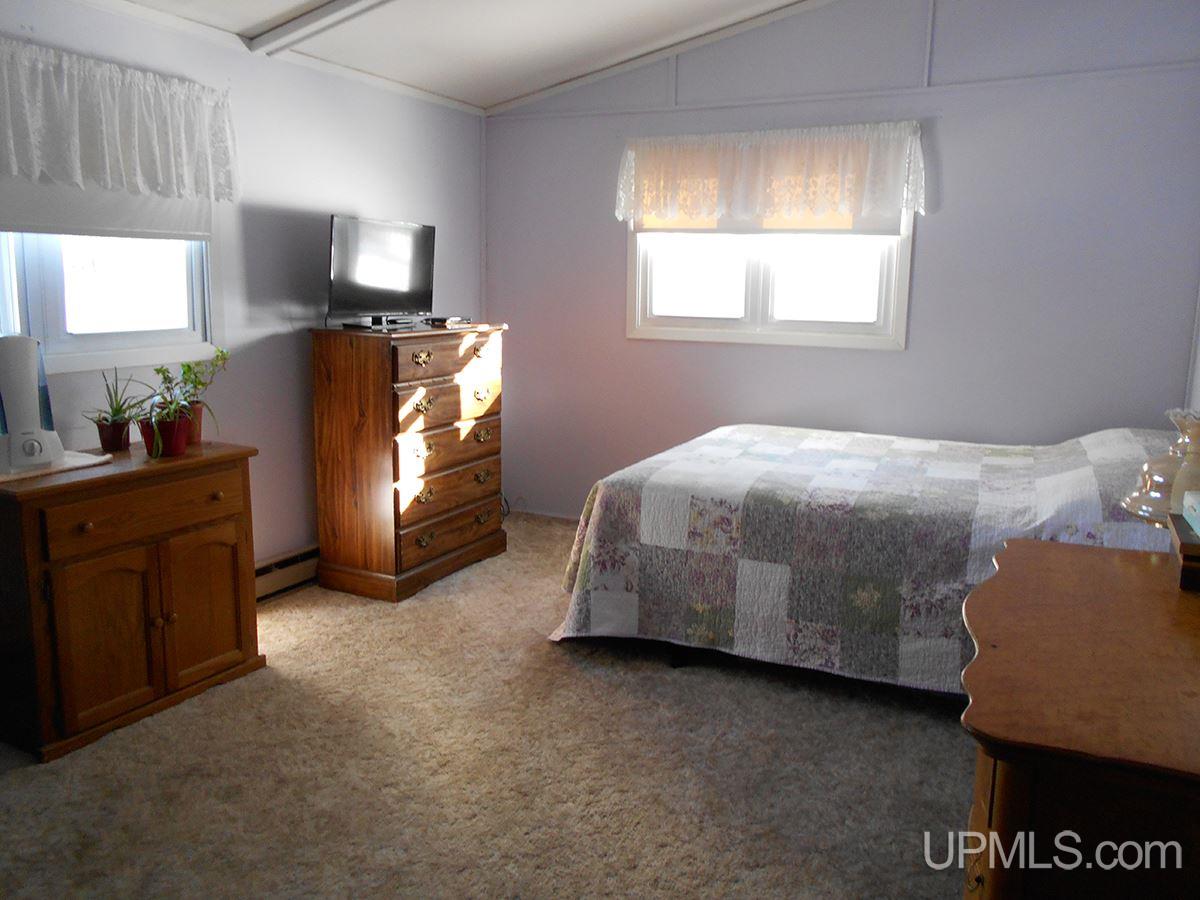 1464 Beckman Road Manistique, MI 49854 - Photo 12 of 30
