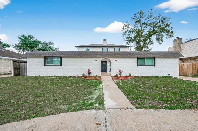 $3,195 | 7739 Antoine Drive, Houston, TX 77088