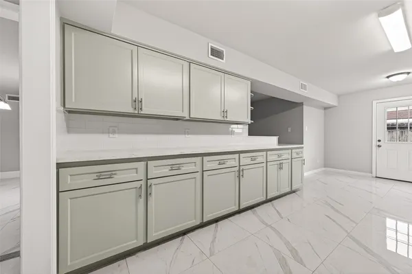 $3,195 | 7739 Antoine Drive, Houston, TX 77088