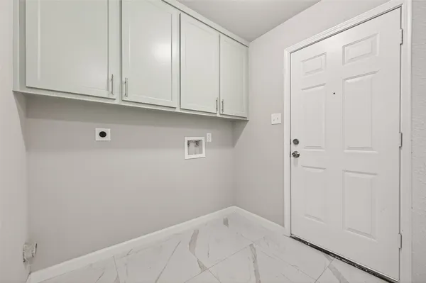 $3,195 | 7739 Antoine Drive, Houston, TX 77088