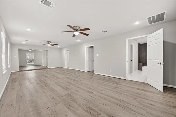 $3,195 | 7739 Antoine Drive, Houston, TX 77088