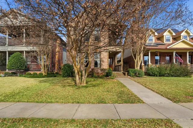 $625,000 | 3732 Clarke Avenue, Fort Worth, TX 76107