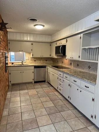 $1,450 | 5422 33rd Street, Lubbock, TX 79407