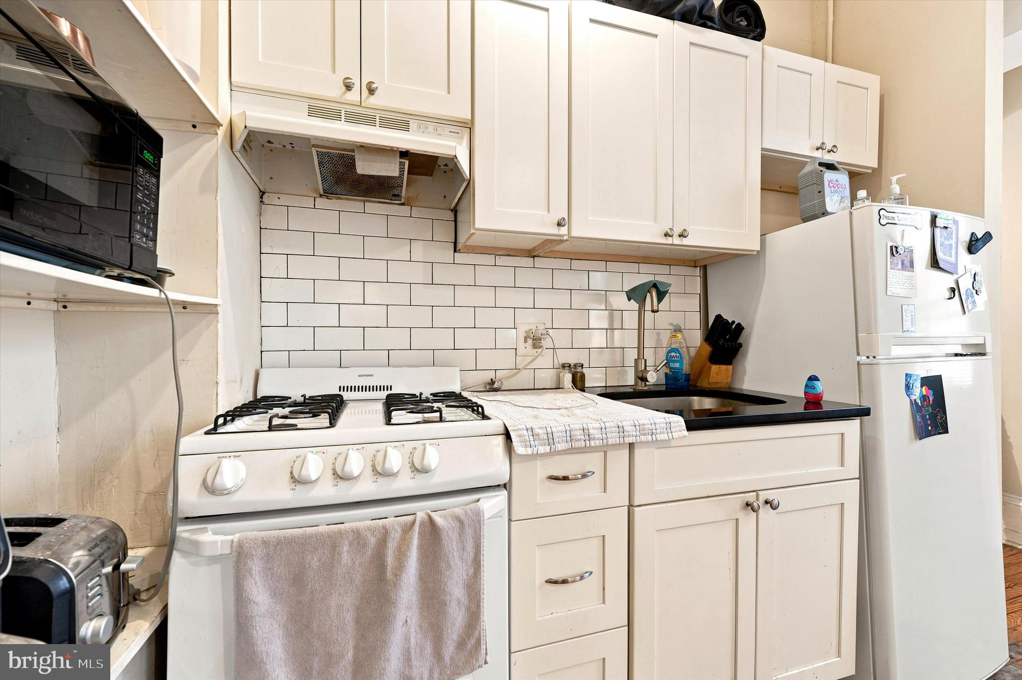 1807 Spruce Street, Unit 2R Philadelphia, PA 19103 - Photo 10 of 15