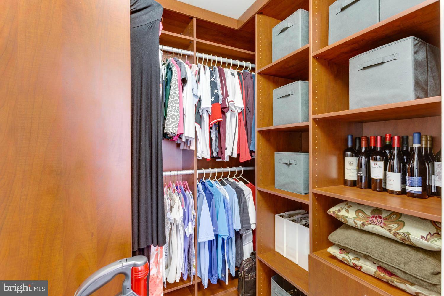 3650 South Glebe Road, Unit 462 Arlington, VA 22202 - Photo 17 of 29 Interior (General)