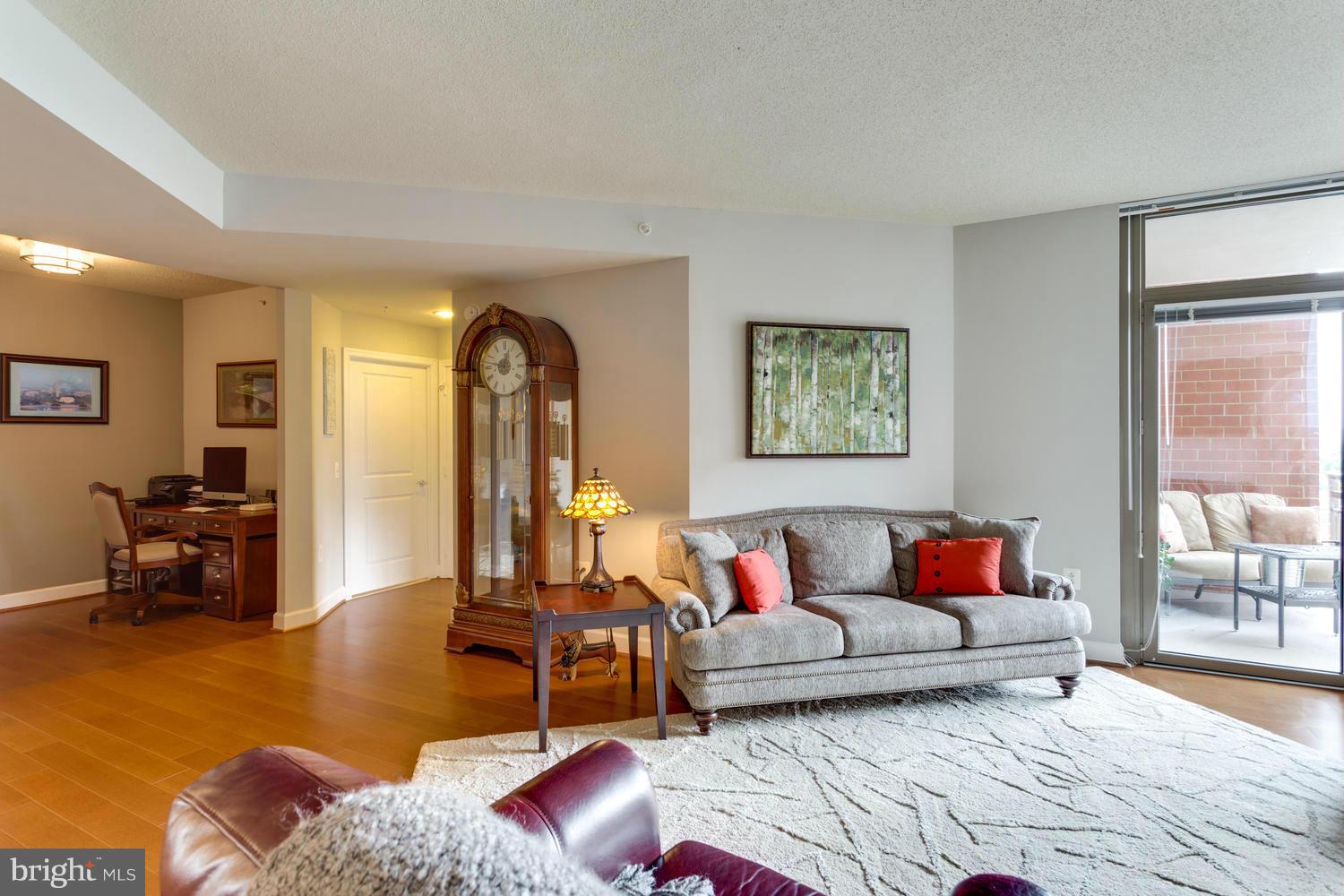 3650 South Glebe Road, Unit 462 Arlington, VA 22202 - Photo 18 of 29 Interior (General)