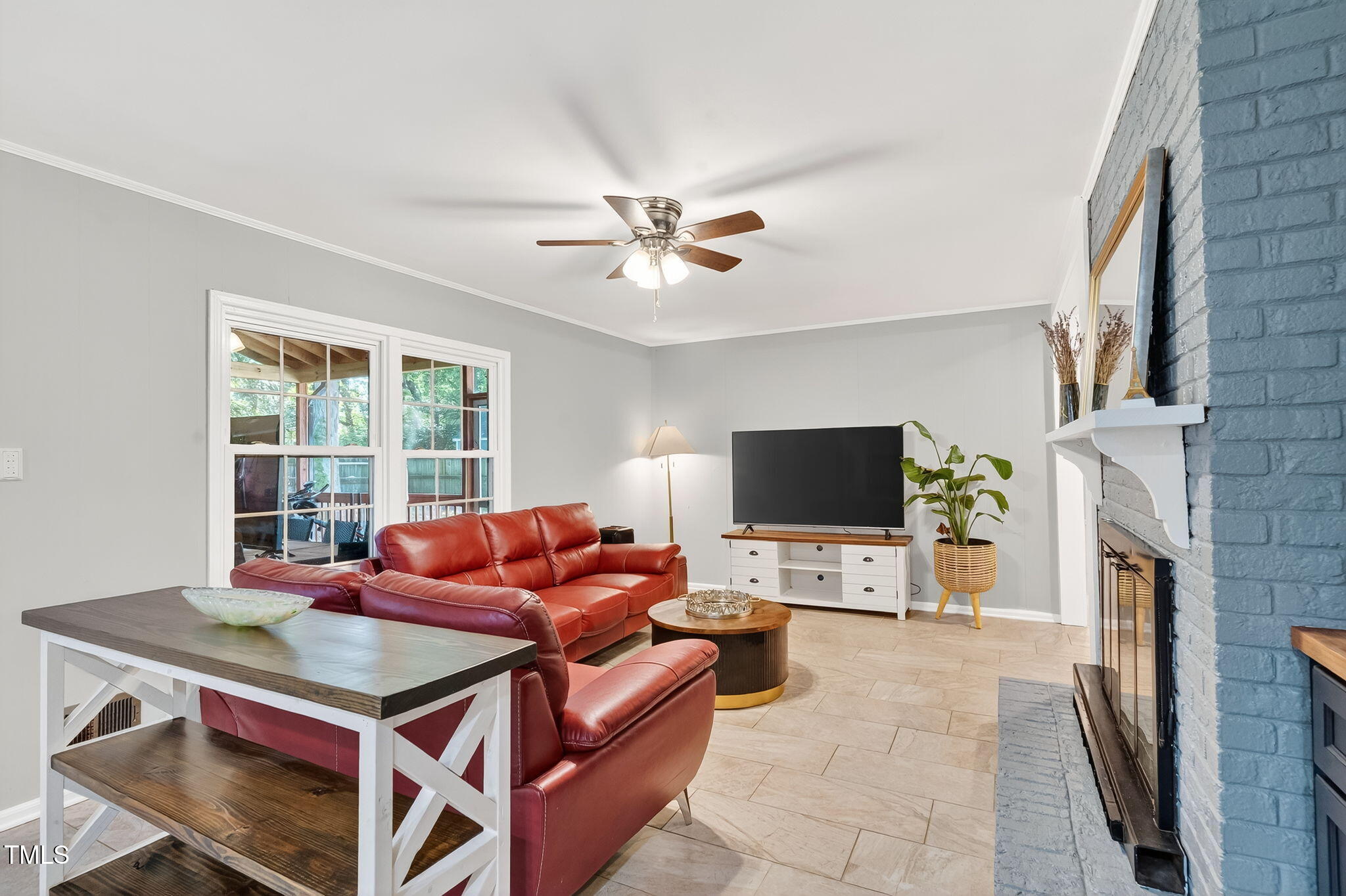 213 Southeast Maynard Road Cary, NC 27511 - Photo 12 of 37 13-web-or-mls-_DSC5874