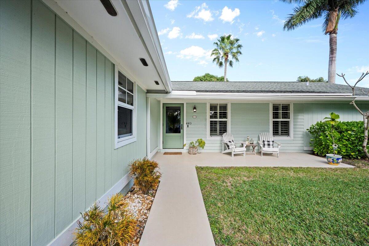 443 Beacon Street Tequesta, FL 33469 - Photo 2 of 31 443 Beacon Street