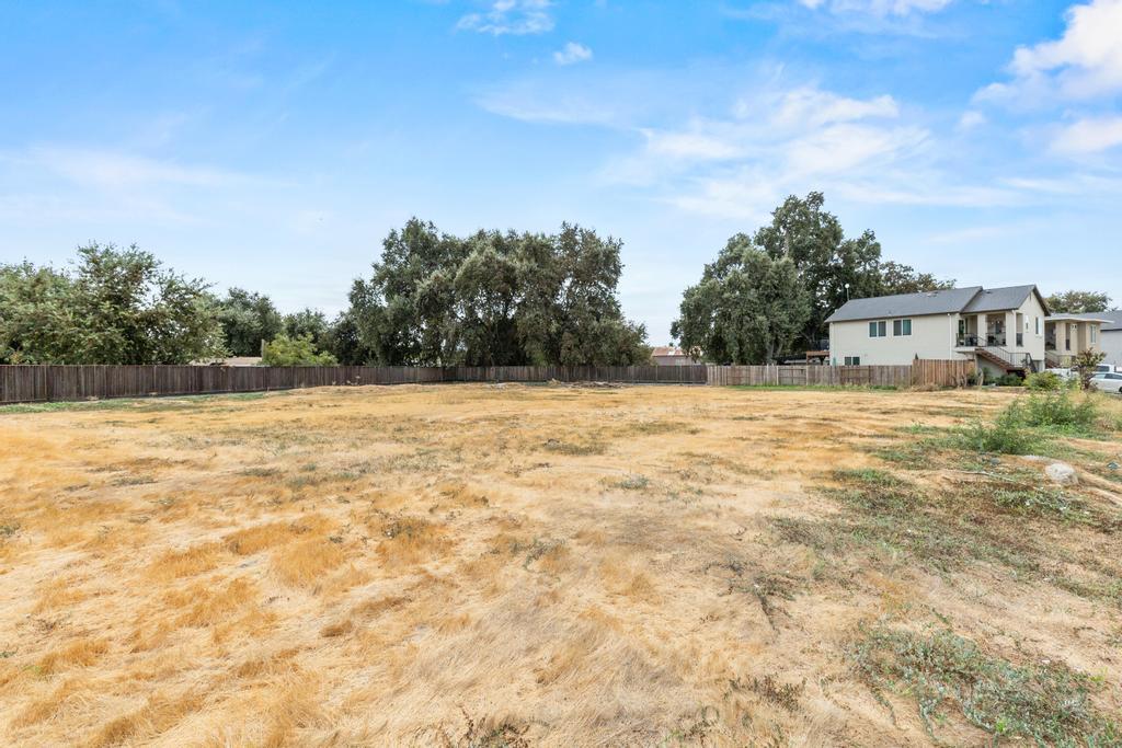 9675 Reed Street Knights Landing, CA 95776 - Photo 4 of 12