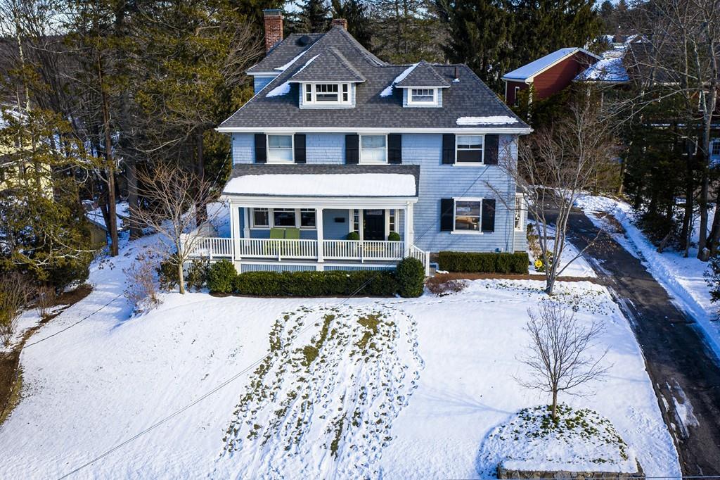 14 Fenwick Road Winchester, MA 01890 - Photo 2 of 34 Gallery Image 2