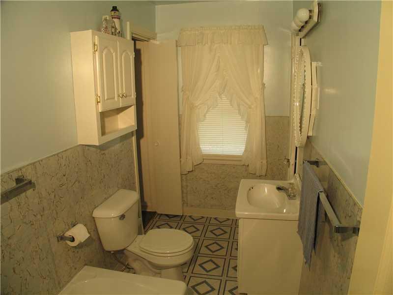 2123 Lewis Run Road Jefferson Hills, PA 15025 - Photo 10 of 14 Master Bath/Spa. Jack & Jill Bath