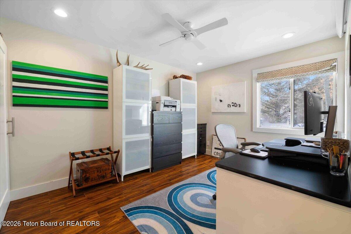 804 Powderhorn Lane, Unit C Jackson, WY 83001 - Photo 15 of 20 Guest Bedroom 2