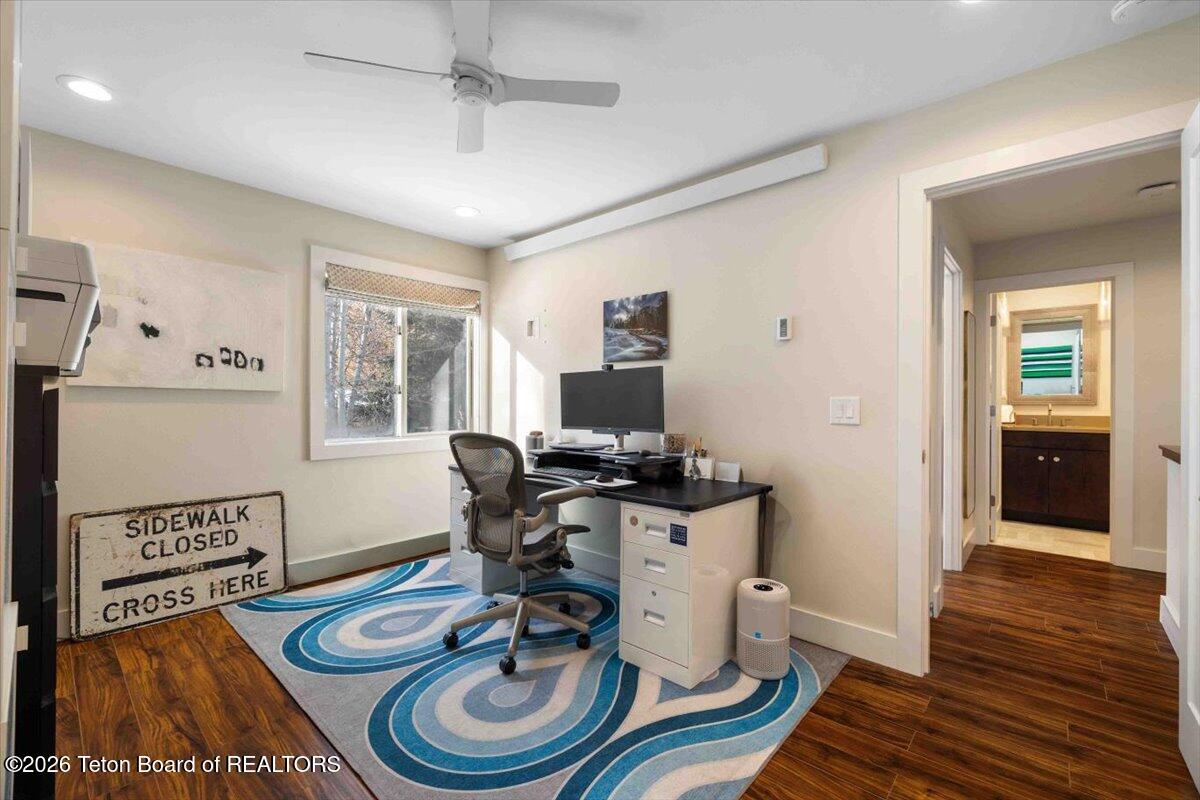 804 Powderhorn Lane, Unit C Jackson, WY 83001 - Photo 16 of 20 Guest Bedroom 2