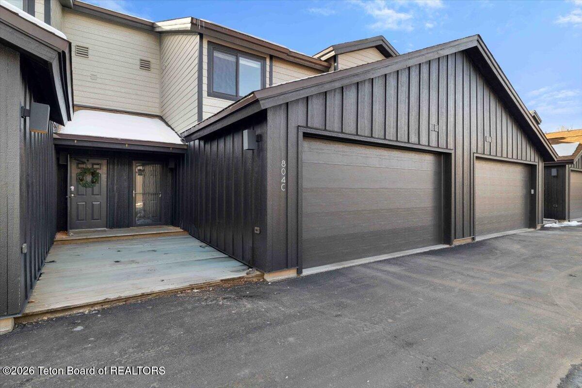 804 Powderhorn Lane, Unit C Jackson, WY 83001 - Photo 18 of 20 Entrance