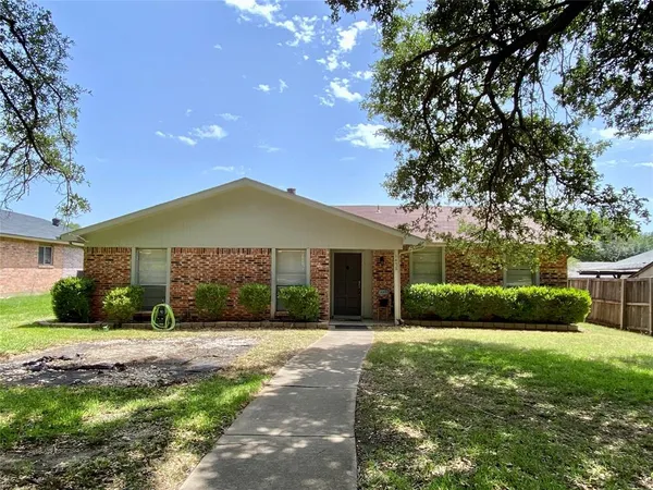 $2,100 | 1428 Big Bend Drive, Plano, TX 75023