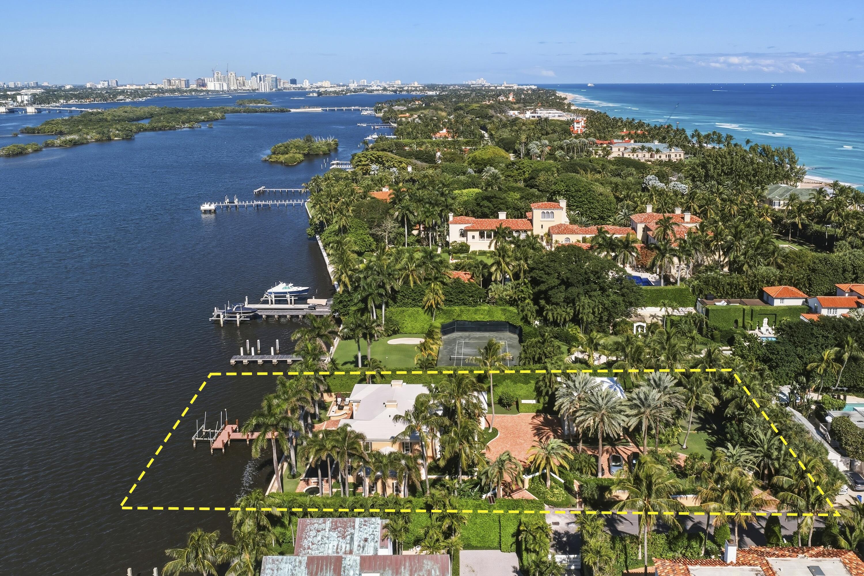 127 Ocean View Road Palm Beach, FL 33480 - Photo 59 of 97 DJI_20260116115743_0030_D_with_grass_2