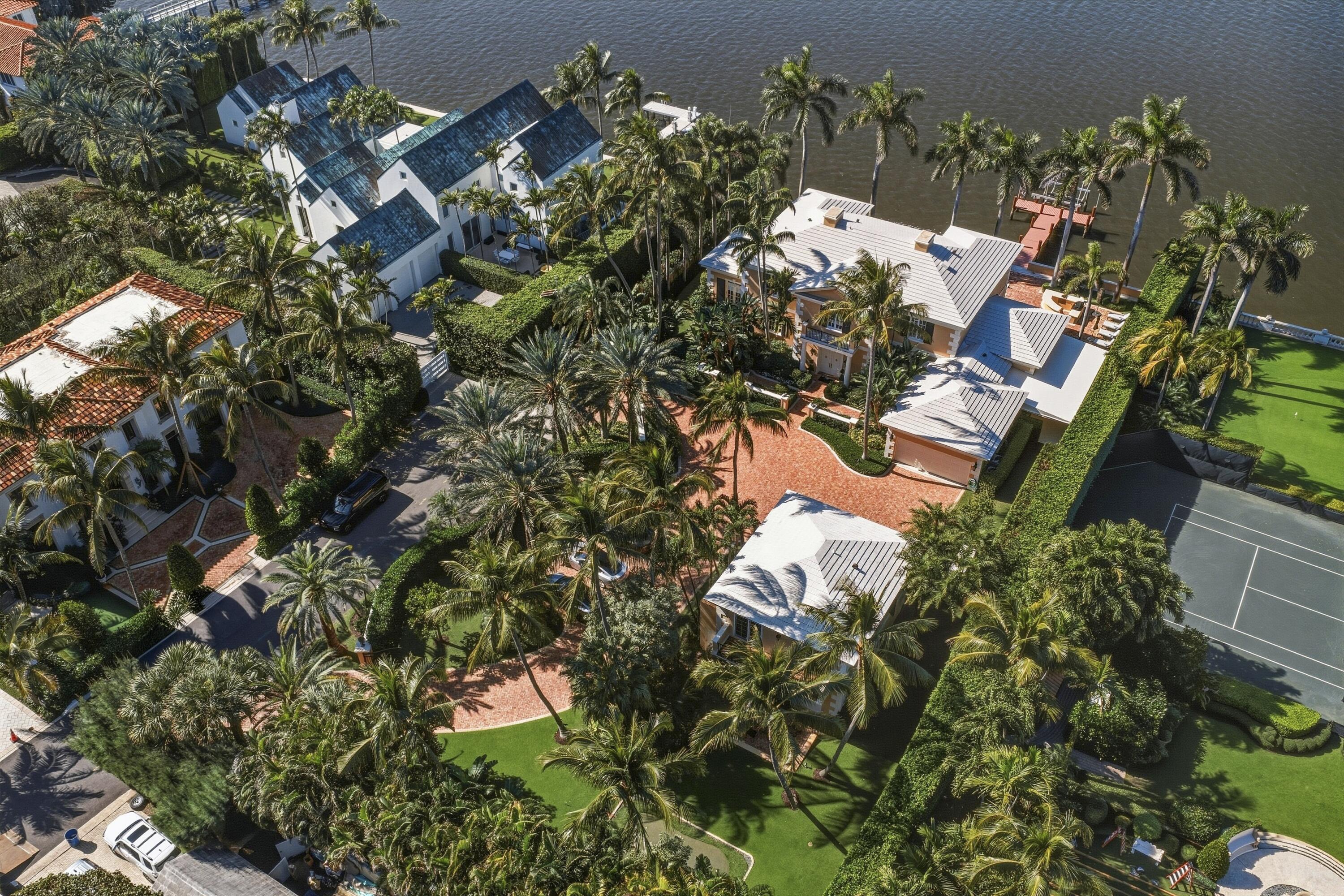 127 Ocean View Road Palm Beach, FL 33480 - Photo 70 of 97 DJI_20260116120259_0077_D_with_grass