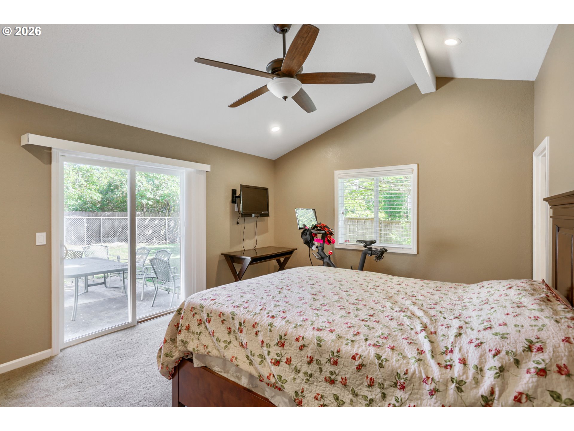 2025 Southwest 139th Avenue Beaverton, OR 97005 - Photo 14 of 28