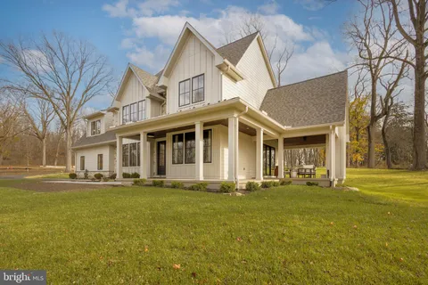 $2,595,000 | 385 Port Royal Avenue, Philadelphia, PA 19128